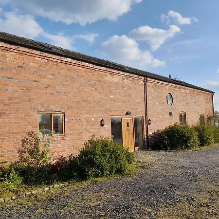 Mile House Barn Bed & Breakfast Nantwich Dış mekan fotoğraf